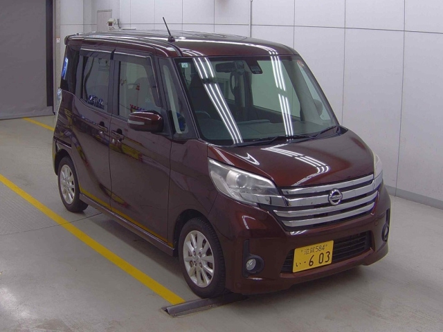NISSAN DAYZ ROOX