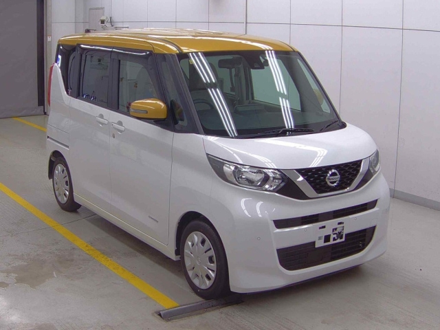 NISSAN ROOX