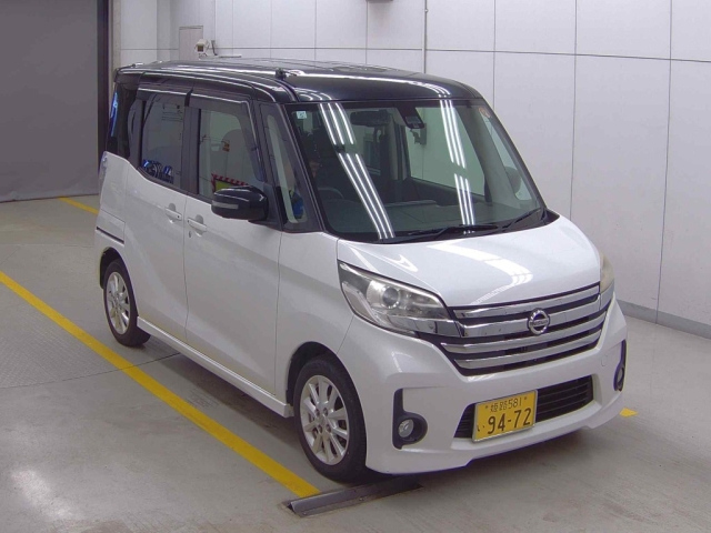 NISSAN DAYZ ROOX