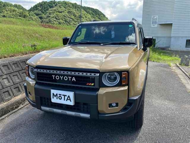 TOYOTA LAND CRUISER