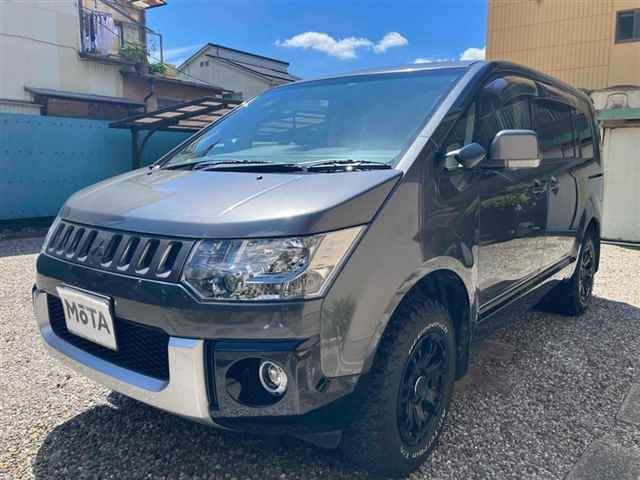 MITSUBISHI DELICA D5