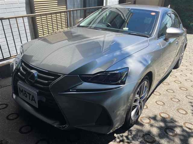 LEXUS IS