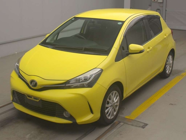 TOYOTA VITZ