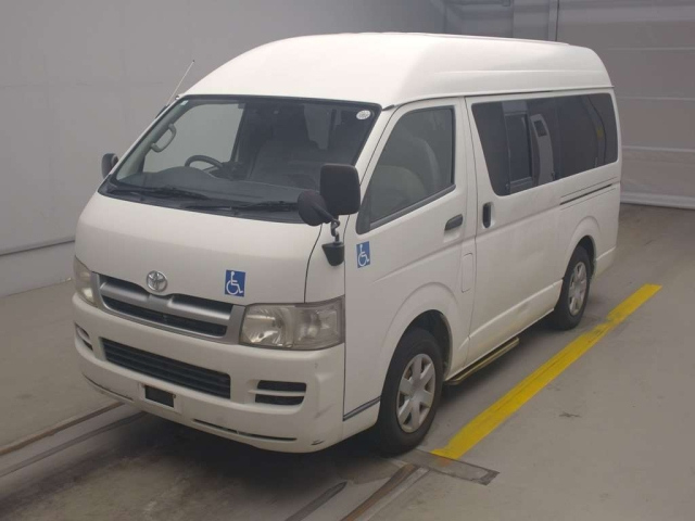 TOYOTA REGIUS ACE VAN