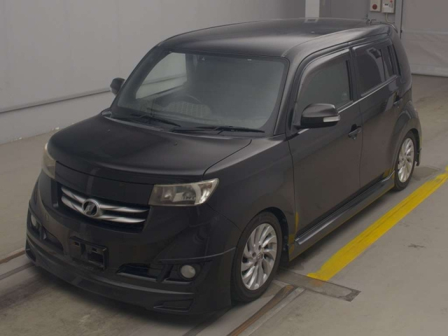 TOYOTA BB