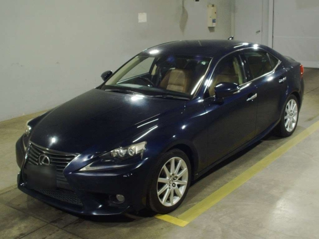 LEXUS IS