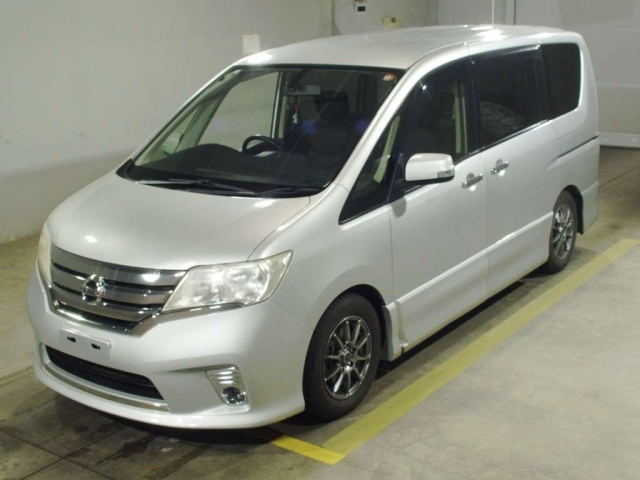 NISSAN SERENA