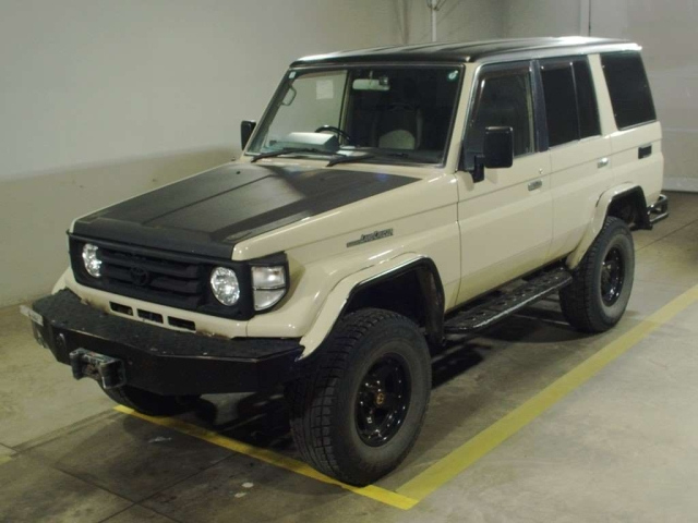 TOYOTA LAND CRUISER