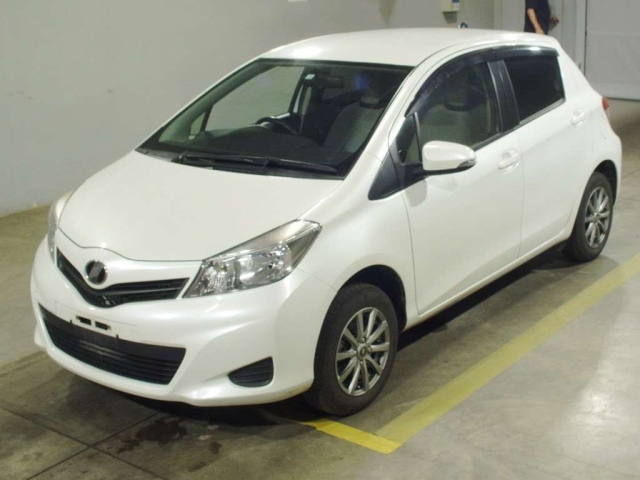 TOYOTA VITZ