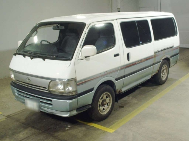 TOYOTA HIACE VAN