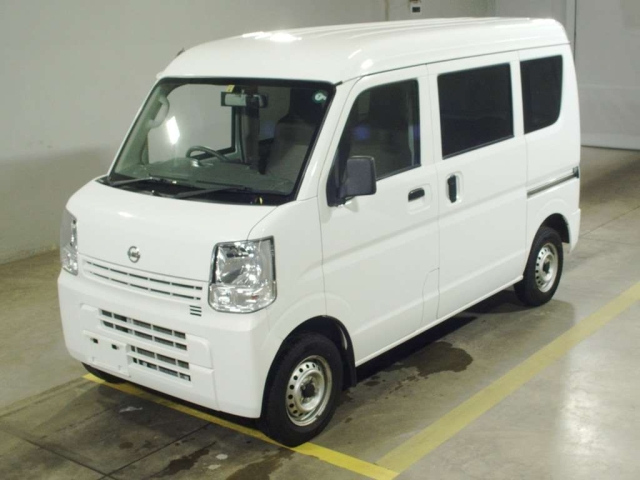 NISSAN CLIPPER VAN