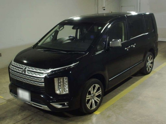 MITSUBISHI DELICA D5