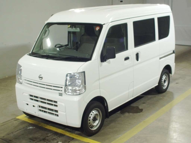 NISSAN CLIPPER VAN
