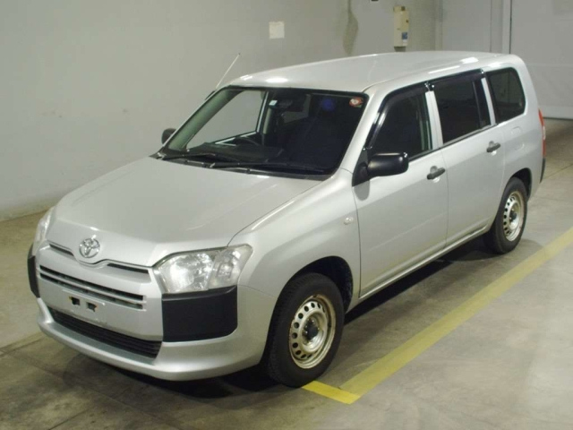 TOYOTA SUCCEED