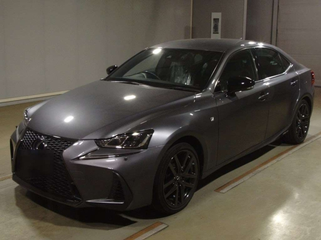 LEXUS IS