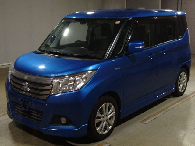 MITSUBISHI DELICA D2