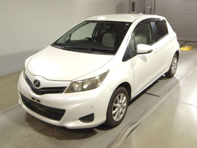 TOYOTA VITZ