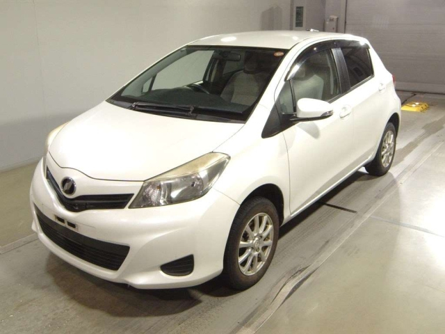 TOYOTA VITZ