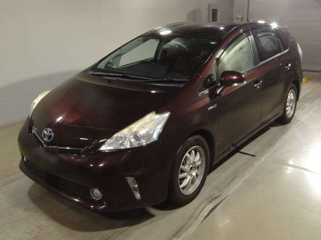TOYOTA PRIUS ALPHA