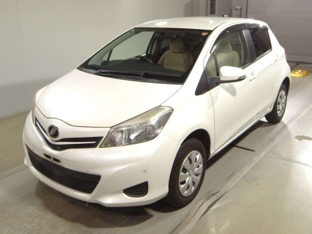 TOYOTA VITZ