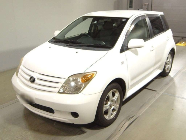 TOYOTA IST