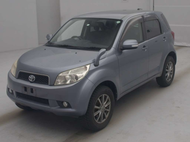 TOYOTA RUSH