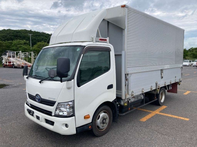 TOYOTA DYNA