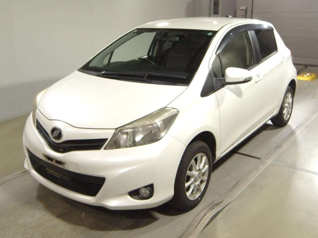 TOYOTA VITZ