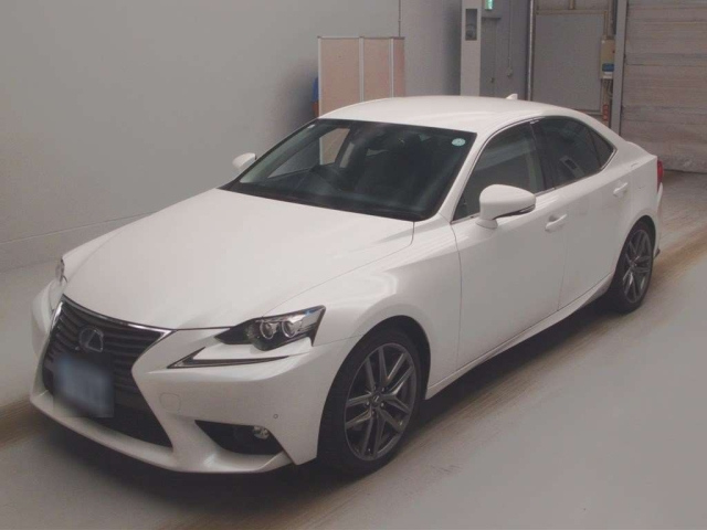 LEXUS IS