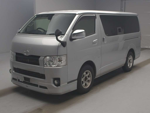 TOYOTA REGIUS ACE VAN