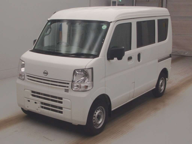 NISSAN CLIPPER VAN