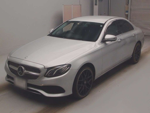MERCEDES BENZ E CLASS