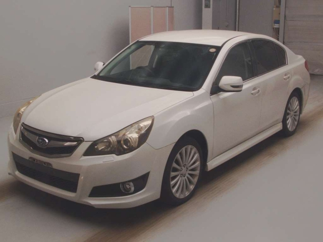 SUBARU LEGACY B4
