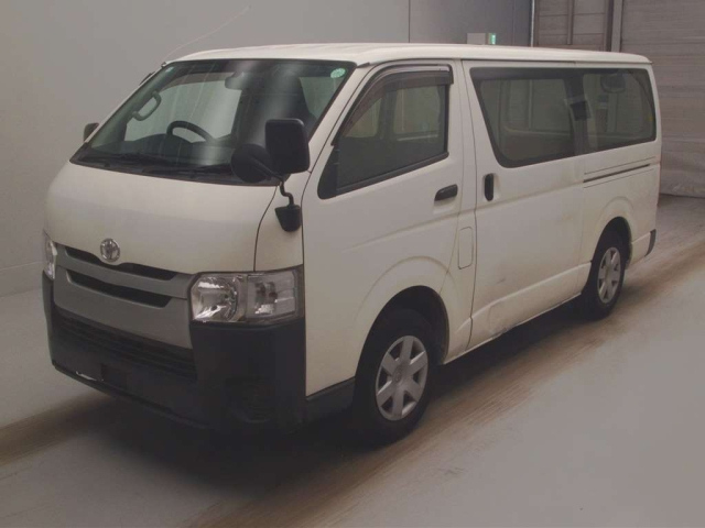 TOYOTA REGIUS ACE VAN