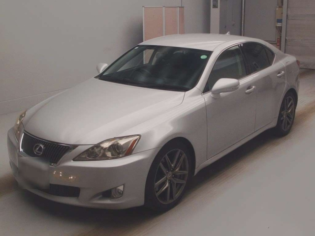 LEXUS IS