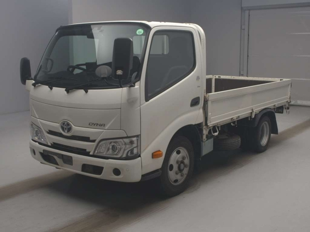 TOYOTA DYNA