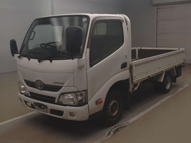 TOYOTA DYNA