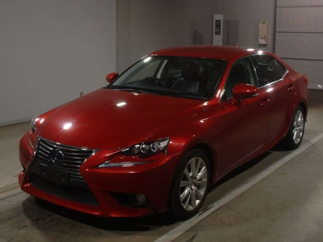 LEXUS IS