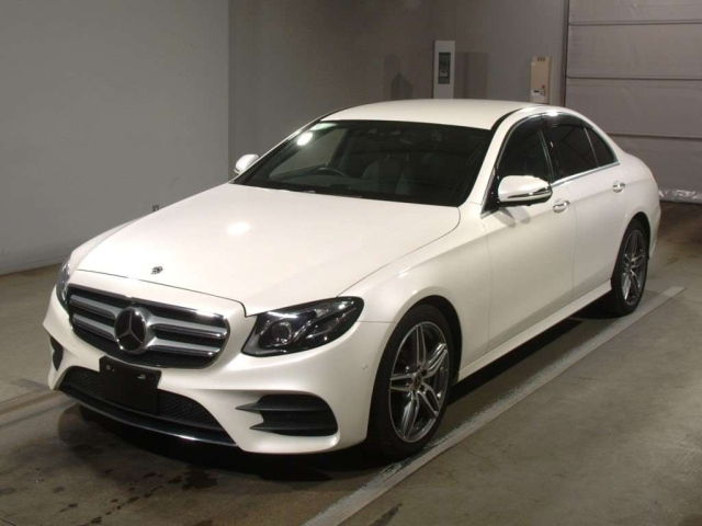 MERCEDES BENZ E CLASS