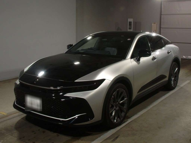 TOYOTA CROWN CROSSOVER