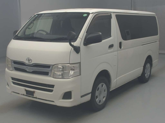 TOYOTA REGIUS ACE VAN
