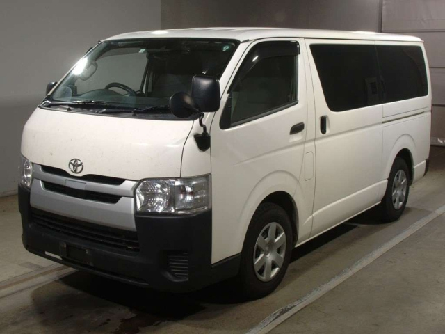 TOYOTA REGIUS ACE VAN