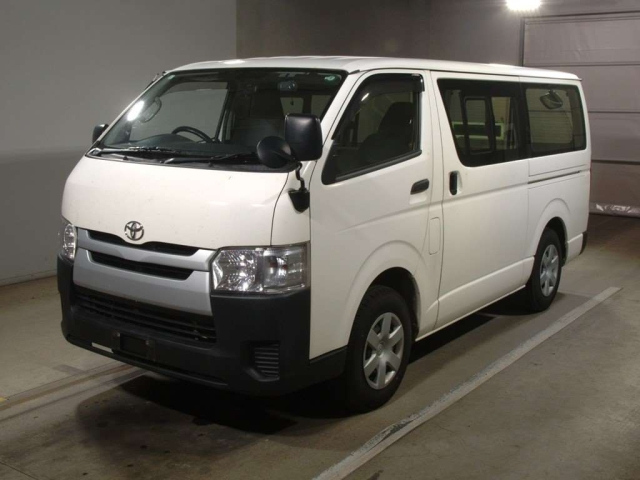 TOYOTA REGIUS ACE VAN