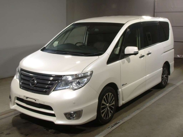 NISSAN SERENA