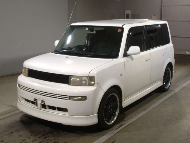 TOYOTA BB