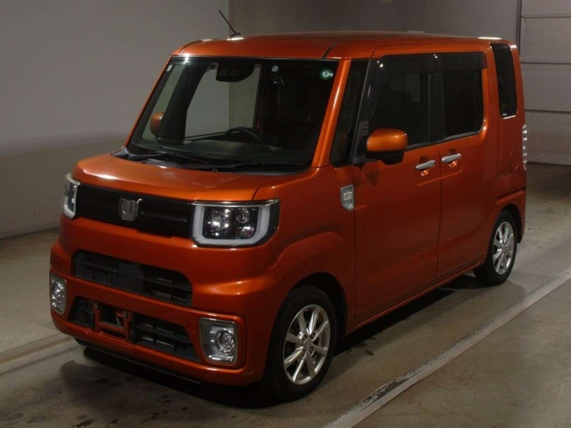 DAIHATSU WAKE