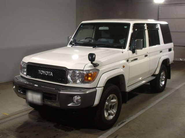 TOYOTA LAND CRUISER