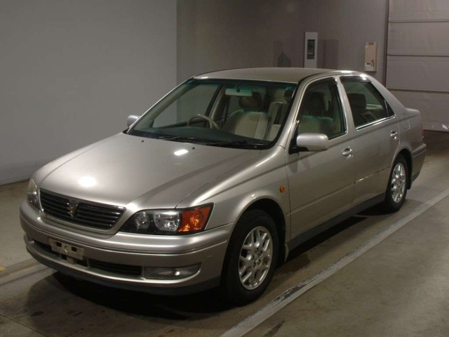 TOYOTA VISTA