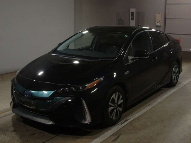 TOYOTA PRIUS PHV