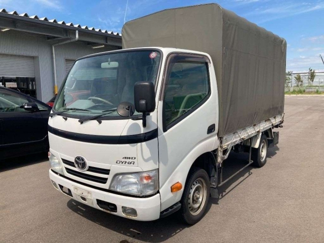 TOYOTA DYNA